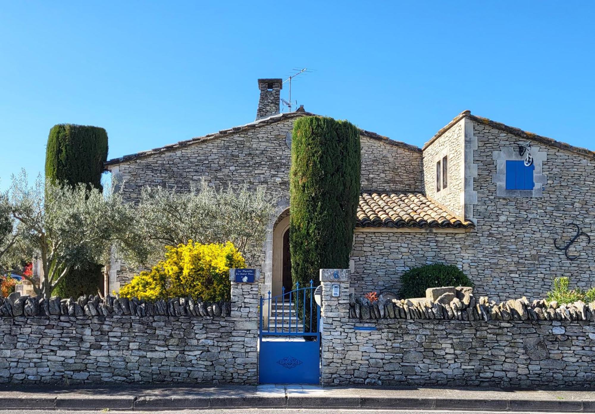 "La Massette Du Cheval Blanc" Villa De Caractere En Pierre L'Isle-sur-la-Sorgue Exterior photo